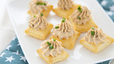 Pavé de tofu feuilleté et crème de truffe