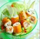 Salade fantaisie de Surimi et ses brochettes fondantes