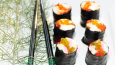 Makis œufs de saumon fenouil