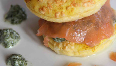 Millefeuille d'épinard et saumon fumé