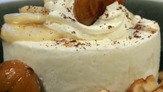 Blanc-manger marrons, noix de coco et deux chocolats