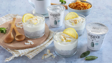 Pudding de chia au skyr, coco et zeste de citron