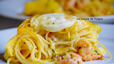 Cake de spaghetti aux crevettes roses et mozza