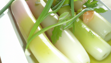 Jeunes poireaux en vinaigrette