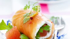 Roulé de saumon mariné aux herbes et pamplemousse de Floride