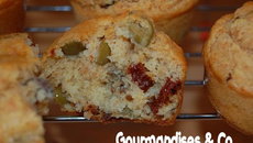 Muffins safranés aux tomates séchées