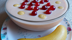 crème à la banane et gelée de groseille