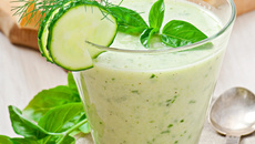 Velouté glacé de concombre au lait de coco