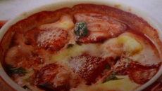 Fraises gratinées sauce aux feuilles de menthe
