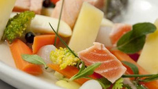 Pot au feu de saumon de Norvège