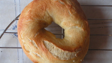 Recette traditionnelle de pâte à bagels à garnir soi-même