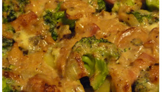 Gratin pomme de terre, brocolis à la fondue d'oignon et Roquefort Papillon