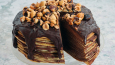 Gâteau de crêpes chocolat et noisettes