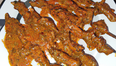 Ailes de poulet marinées au Satay, sauce Satay