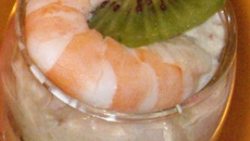 Verrine de crevettes, crabe et kiwi