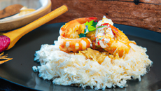Rougeaille de gambas à la crème et riz basmati