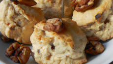 Scones aux airelles et noisettes