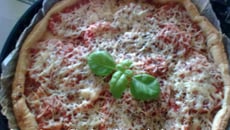 Tarte à la tomate et à l'emmental