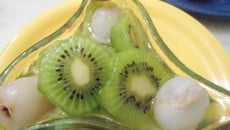 Salade de kiwi et macarons