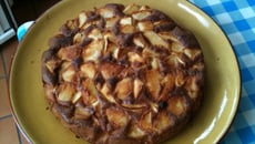 Gâteau aux pommes et au rhum