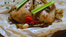 Papillote de poulet au gingembre