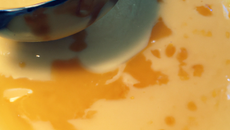 Crème renversée à la confiture de lait: recette familiale et originale