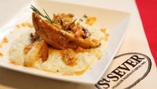 Duo de pintade et écrevisses, riz crémeux au parmesan