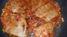 Escalopes de veau et sa sauce piquante