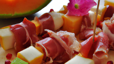 Brochettes sucrées-salées jambon de bayonne melon
