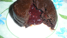 Soufflé au chocolat cœur glacé framboise