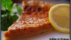 Quiche crémeuse au saumon relevée au concentré de tomates