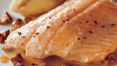 Dos de truite rôti et sa purée de cèpes