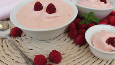 Crème de nougat aux framboises