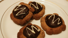 Sablés bretons aux notes fruitées de chocolat et cœur de roquefort