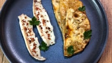 Céleri-rave rôti au miel et graines de fenouil, sole à la poudre de chorizo