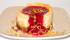 Cheesecake au chocolat blanc, rose & violette