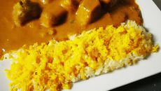 Riz sauce curry et cube d'or