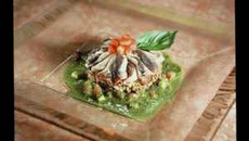 La tarte aux sardines et riz rouge de Camargue, huile de basilic