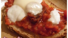 Bruschetta tomate et basilic