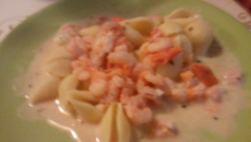 Pâtes aux crevettes et basilic