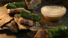 Mulet échoué dans un éboulis sur le col du Galibier...blettes et menthe fraîche du jardin, cumin sauvage et miel