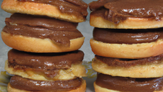 Biscuit chocolat noisette et sa ganache chocolat crème angalise