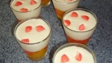 Verrine à la compotée de nectarine, mascarpone et fraise tagada