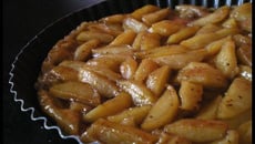 Tarte tatin relevée à la cannelle sur pâte brisée maison
