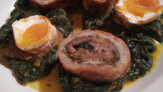 Paupiettes de veau aux épinards et œuf