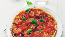 Tarte à la tomate et à la moutarde