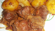 Joue de porc à la bière et au miel