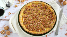 Tarte crème pâtissière à l’orange et Noix de Grenoble AOP