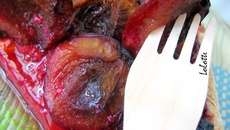 Tarte aux quetsches et aux pralines roses