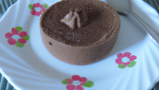 Mousse au chocolat : juste 1 plaque et de la crème